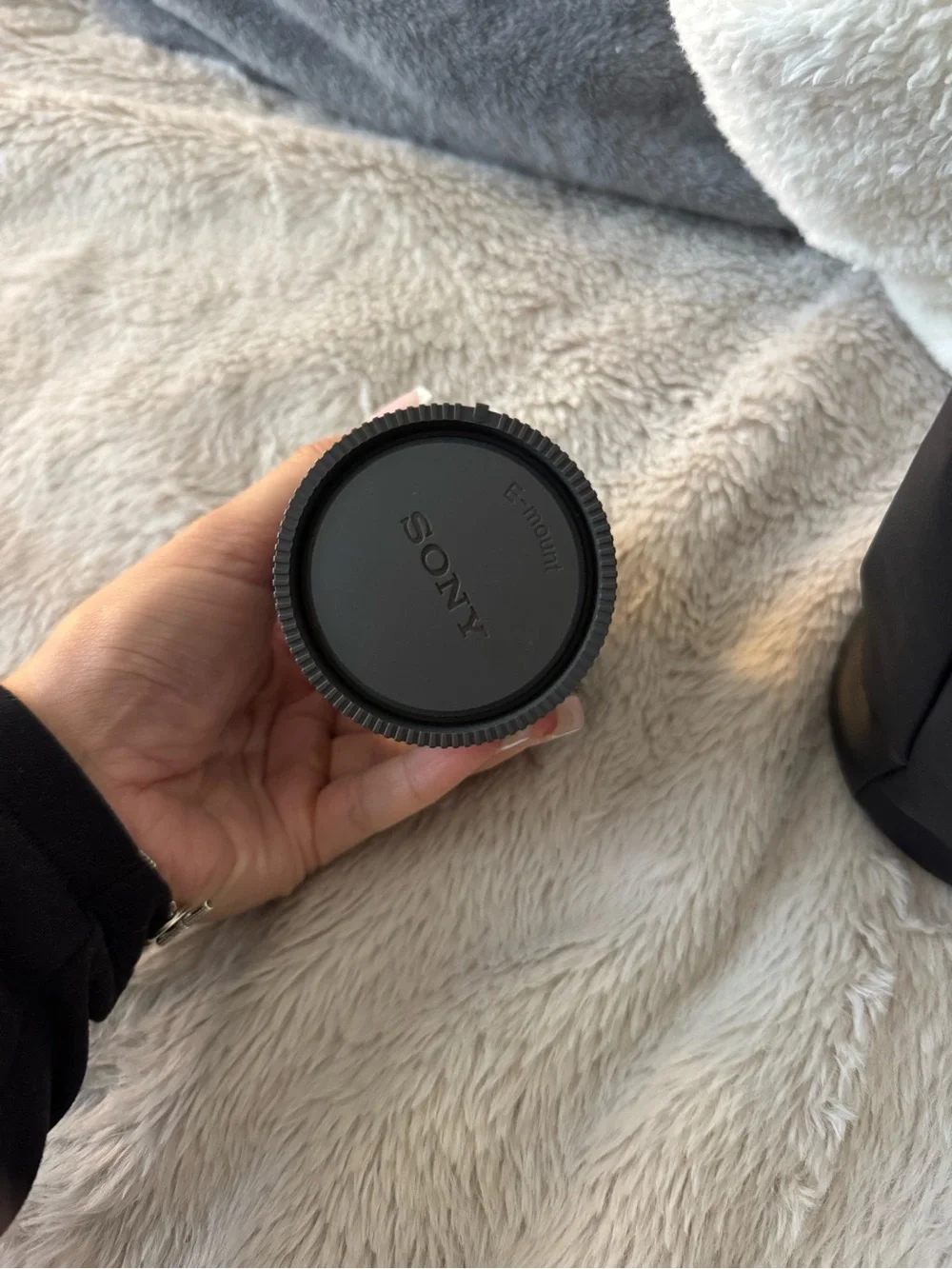 Sony Sonnar T* FE 55mm f/1.8 ZA Lens